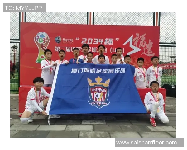 第24届我国大学生游水锦标赛（南边赛区）在厦门闭幕